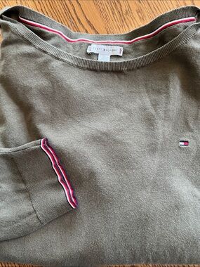 Tommy Hilfiger Olive Green Crewneck Sweatshirt with Flag Detail